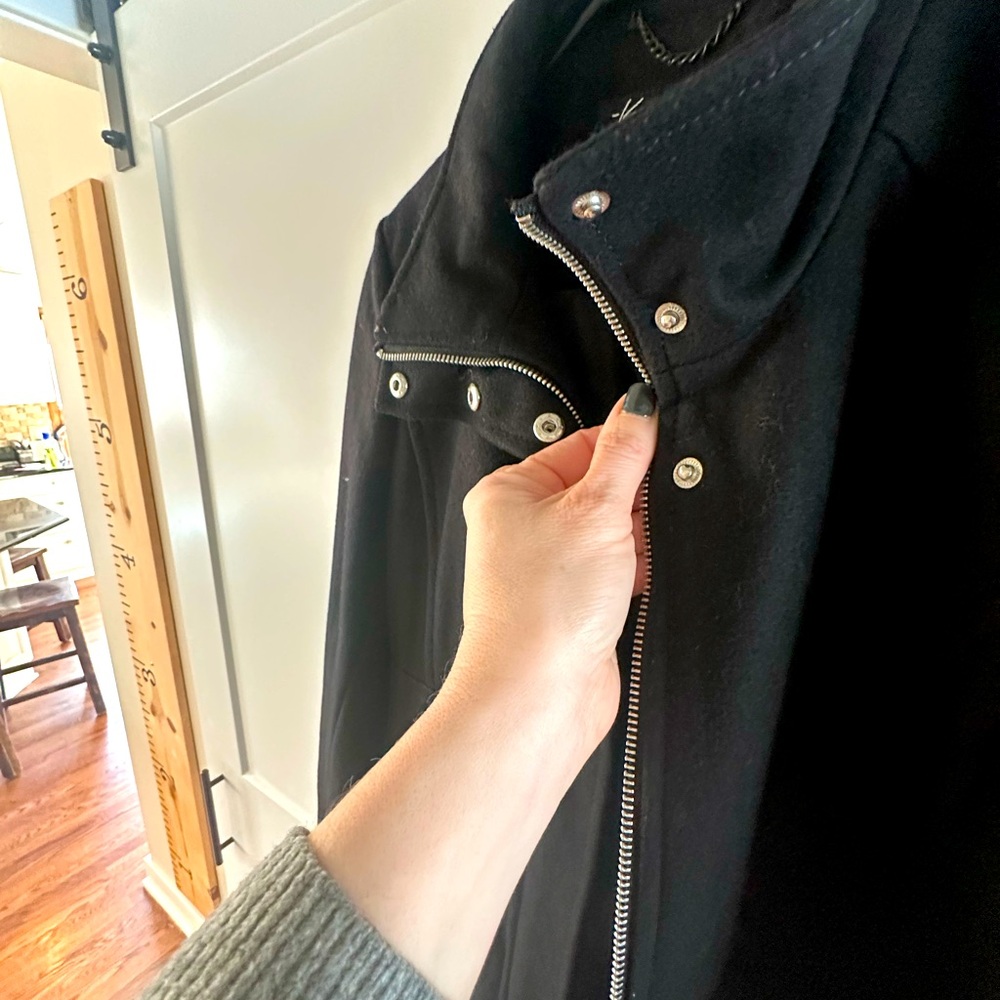 A black fitted Kenneth Cole winter dress coat